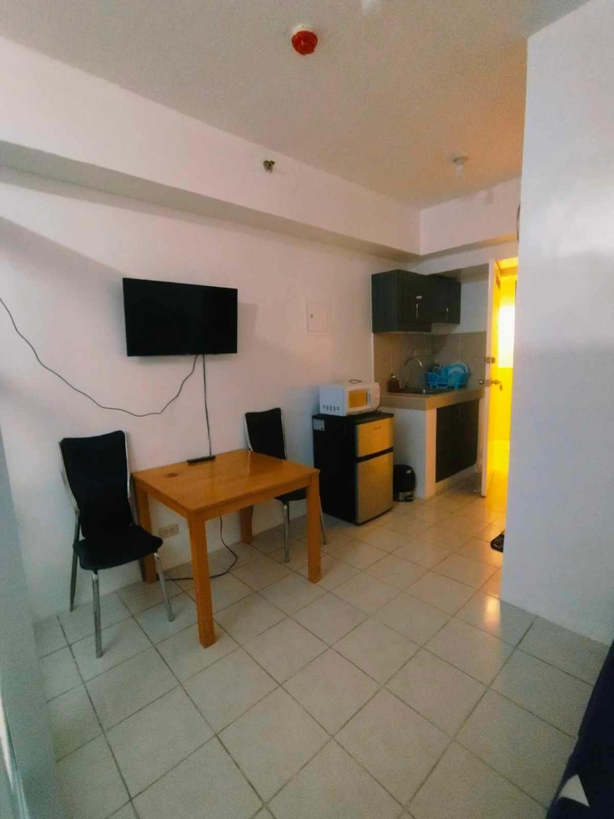 Cityland Tagaytay Taal Lake View City View Free Pool Parking Studios With Balcony Are City View Tagaytay City Exterior foto