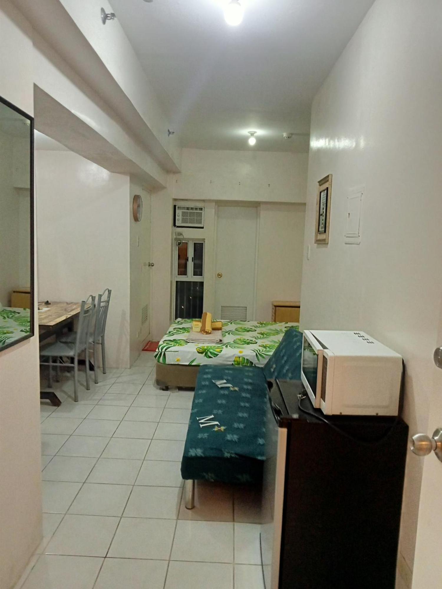 Cityland Tagaytay Taal Lake View City View Free Pool Parking Studios With Balcony Are City View Tagaytay City Habitación foto