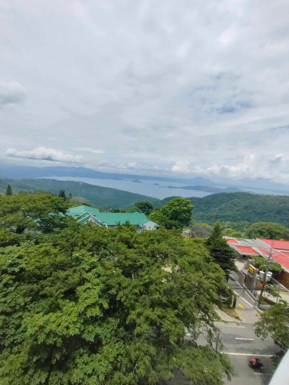Cityland Tagaytay Taal Lake View City View Free Pool Parking Studios With Balcony Are City View Tagaytay City Exterior foto